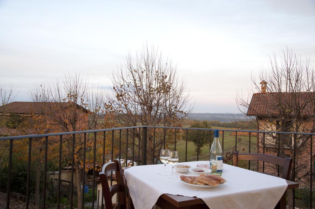 Agriturismo Il Vecchio Portico Francavilla Bisio Exterior foto